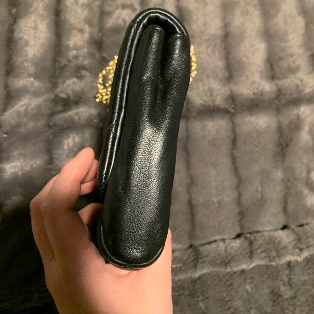 Authentic Salvatore Ferragamo Quilted Vara Bag - Picture 13 of 14